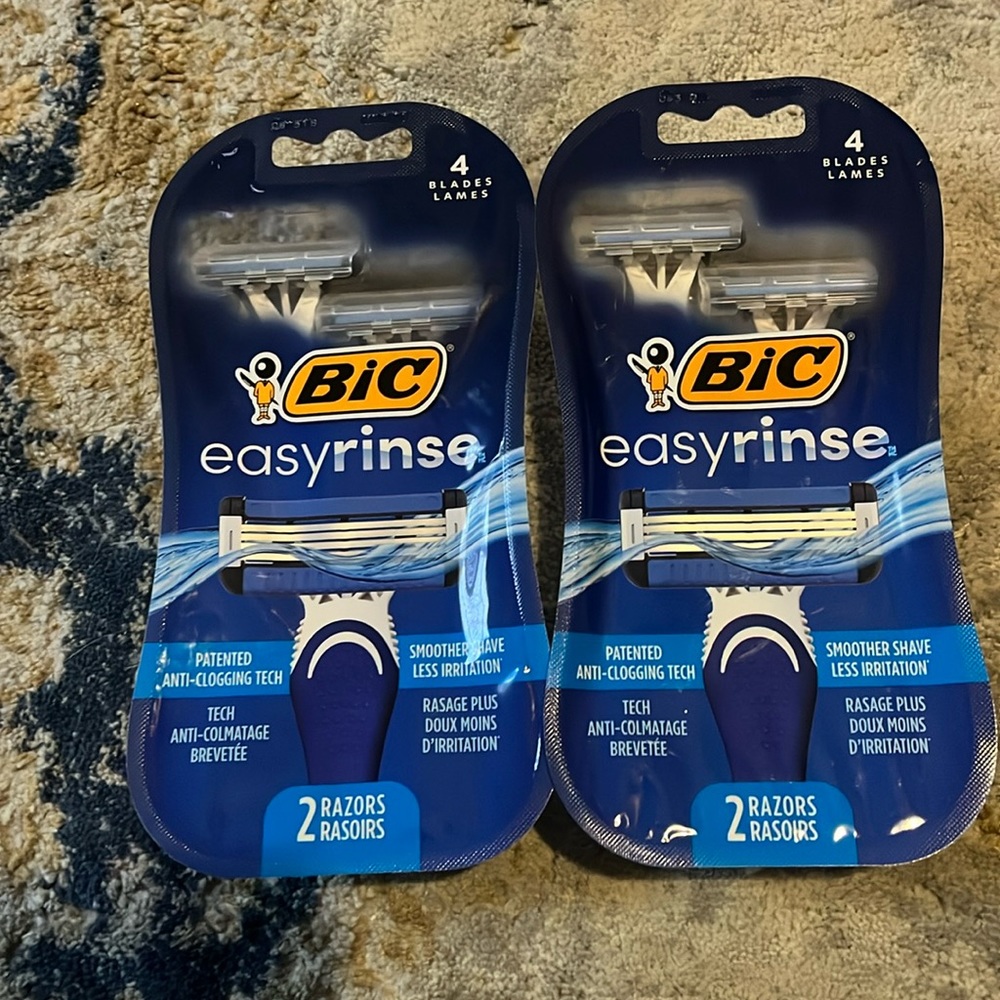 NWT Bic Easy Rinse Disposable Razors